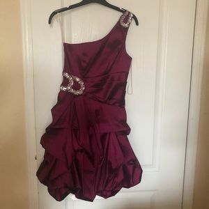 Dark pink-purple ruffled one shoulder dress